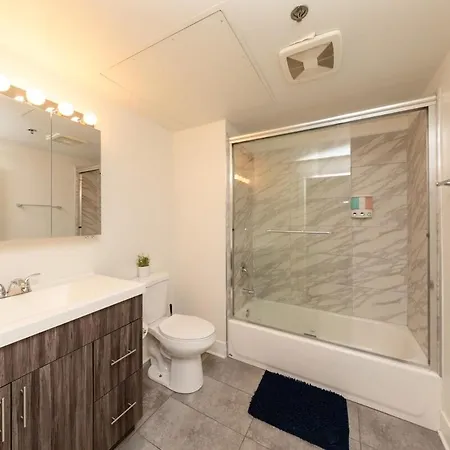 Family Friendly 2br South Loop With Optional Parking And Gym Access Sleeps Up To 8 Near Mccormick Place And Soldier Field Apartment *