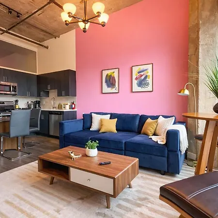 Modern 2br Loft With Amazing Skyline View And Optional Parking For 8 Guests Near Mccormick Place And Soldier Field Apartment *