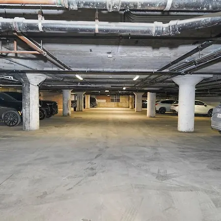 Convenient 2br In Prime Location With Gym Access & Optional Parking Near Mccormick Place And Soldier Field Chicago