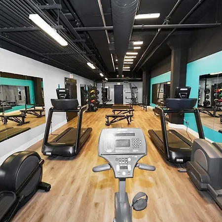Convenient 2br In Prime Location With Gym Access & Optional Parking Near Mccormick Place And Soldier Field Chicago