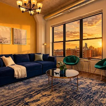 South Loop 2br Getaway With Smart Tvs & Optional Parking Near Mccormick Place, Museum Campus & Downtown Chicago