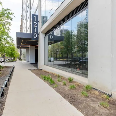 S Loop 2br W Pool Gym Next To Grant Park Chi-606
