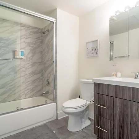 Downtown 2br Getaway South Loop Comfort Near Mccormick Place, Soldier Field And Grant Park * Chicago