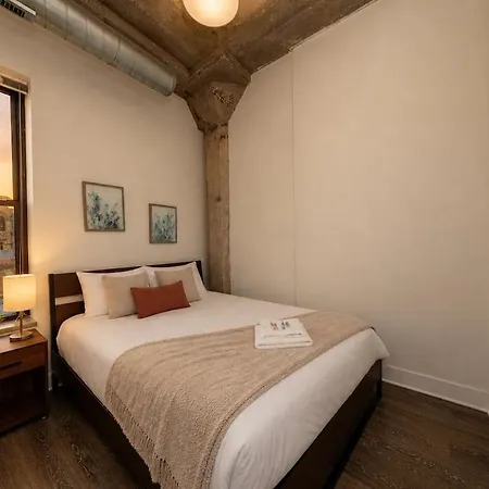 Family-friendly 3br Near Mccormick Place, Soldier Field & Shedd Aquarium, A Prime South Loop Spot Chicago
