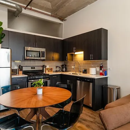 Apartment Family-friendly 3br Near Mccormick Place, Soldier Field & Shedd Aquarium, A Prime South Loop Spot