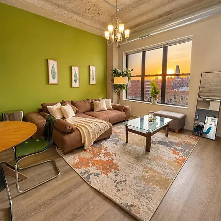 Family-friendly 3br Near Mccormick Place, Soldier Field & Shedd Aquarium, A Prime South Loop Spot Apartment *