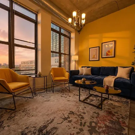 Apartment Walkable 2br In South Loop With Optional Parking And Gym Access Near Mccormick Place, Museum Campus & Lakefront Chicago