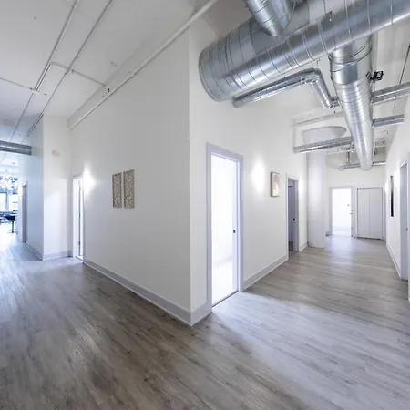 Apartment Group-friendly 6br Luxury In Prime South Loop Location With Optional Parking And Gym Access Near Mccormick Place, Soldier Field And Grant Park *