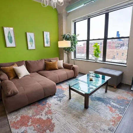 Family-friendly 3br Near Mccormick Place, Soldier Field & Shedd Aquarium, A Prime South Loop Spot Apartment Chicago