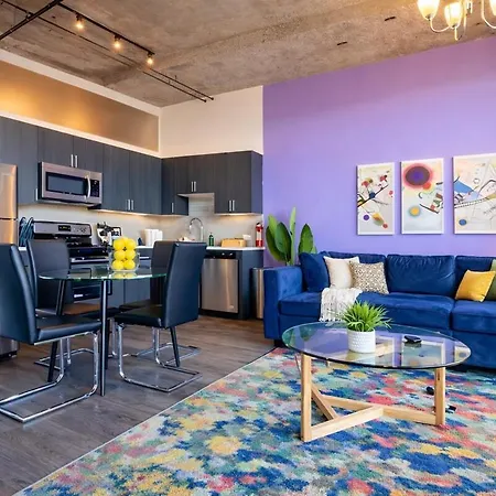 Modern And Bright 2br On Michigan Ave With Optional Parking And Gym Access Near Soldier Field & Grant Park Apartment *