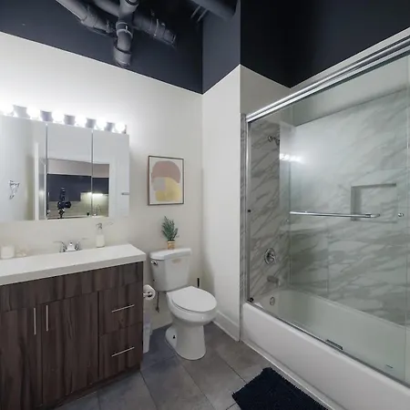 Chic Spacious 3br South Loop Near Mccormick Place, Roosevelt Cta & Shopping Area In * Chicago