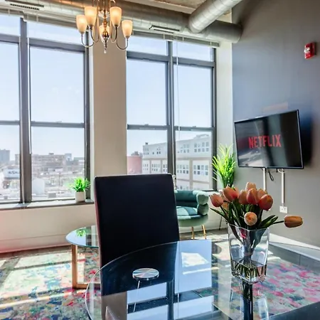 Apartment Modern And Bright 2br On Michigan Ave With Optional Parking And Gym Access Near Soldier Field & Grant Park Chicago