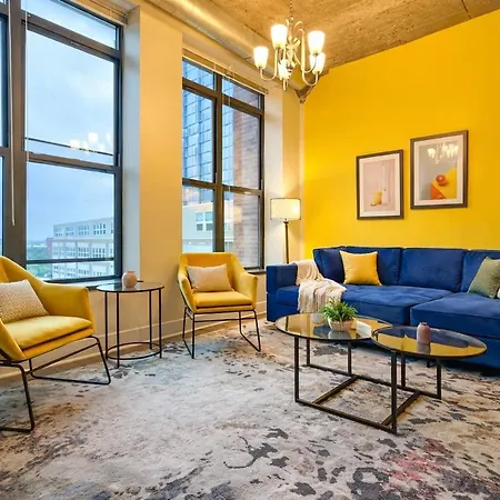 Walkable 2br In South Loop With Optional Parking And Gym Access Near Mccormick Place, Museum Campus & Lakefront Apartment