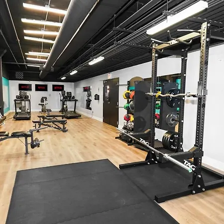 Group-friendly 6br Luxury In Prime South Loop Location With Optional Parking And Gym Access Near Mccormick Place, Soldier Field And Grant Park Chicago