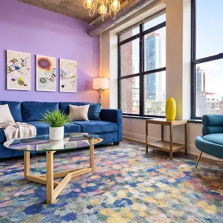 Modern And Bright 2br On Michigan Ave With Optional Parking And Gym Access Near Soldier Field & Grant Park