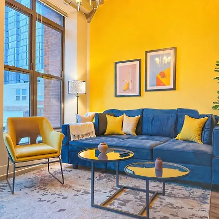 Apartment Walkable 2br In South Loop With Optional Parking And Gym Access Near Mccormick Place, Museum Campus & Lakefront Chicago