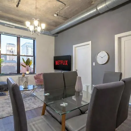 Modern 3br South Loop Living Family Unit Near Adler Planetarium & Mccormick Convention Center Apartment *