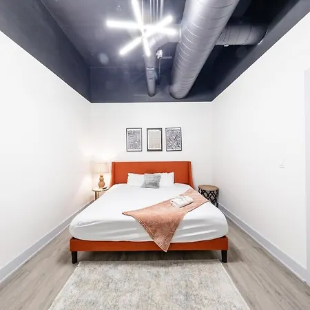 Group-friendly 6br Luxury In Prime South Loop Location With Optional Parking And Gym Access Near Mccormick Place, Soldier Field And Grant Park Apartment