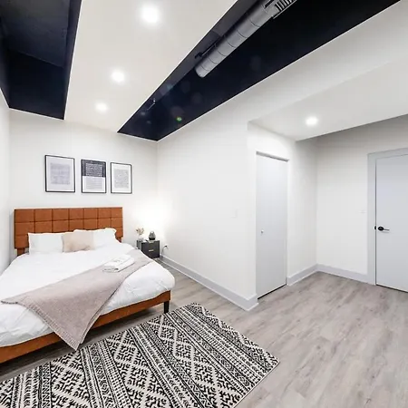 Group-friendly 6br Luxury In Prime South Loop Location With Optional Parking And Gym Access Near Mccormick Place, Soldier Field And Grant Park Apartment *