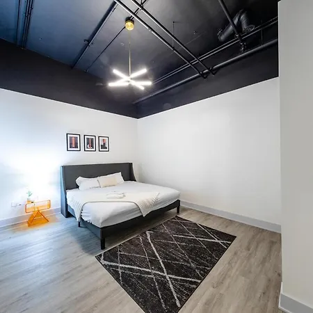 Group-friendly 6br Luxury In Prime South Loop Location With Optional Parking And Gym Access Near Mccormick Place, Soldier Field And Grant Park * Chicago