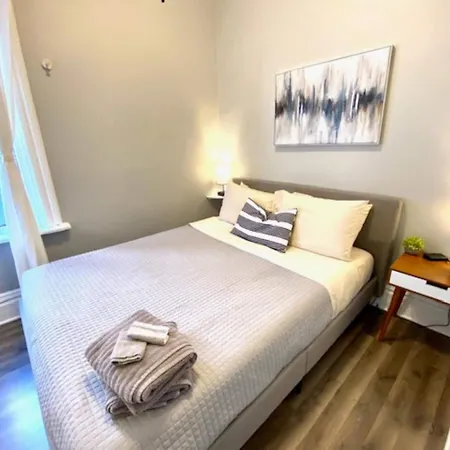 Lakeview Hideaway 3Br Walk To Wrigley Sleeps 8 Chicago