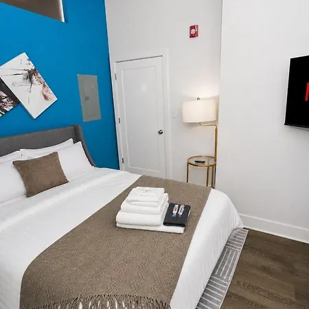 Apartment Business Ready 2br In South Loop With Skyline View, Optional Parking & Gym Access Close To Mccormick, Downtown & Cta Chicago