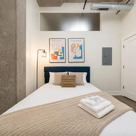 Fully Equipped 2br In South Loop With Optional Parking And Gym Access Near Mccormick Place & Lakefront Attractions Apartment Chicago