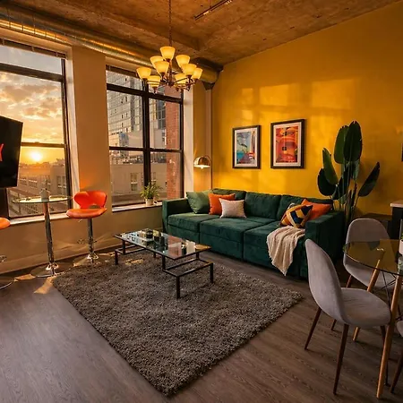 Apartment Spacious South Loop 2br Near Mccormick Place, Soldier Field & Downtown
