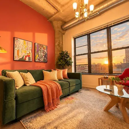 Fully Equipped 2br In South Loop With Optional Parking And Gym Access Near Mccormick Place & Lakefront Attractions Apartment Chicago