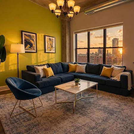 Luxury Cozy 2br With Optional Parking And Gym Access Near Mccormick Place, Lakefront And Soldier Field