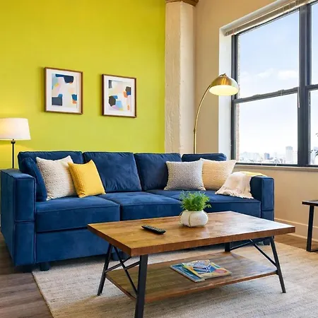 Apartment Spacious 2br South Loop With Skyline View, Optional Parking And Gym Access Near Mccormick Place And Soldier Field