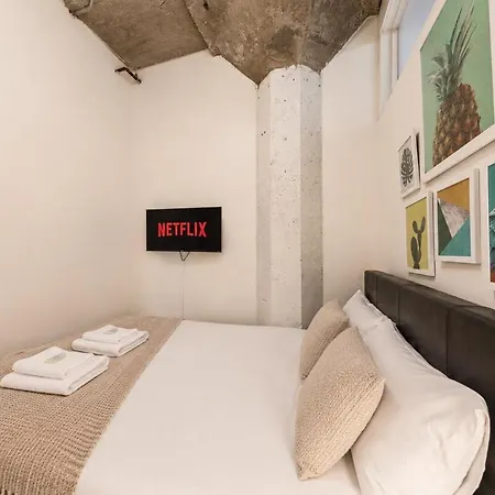 Group-friendly 2br With Optional Parking And Gym Access Near Mccormick Place And Soldier Field Apartment *