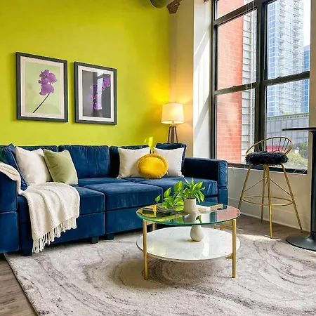 Apartment Group-friendly 2br With Optional Parking And Gym Access Near Mccormick Place And Soldier Field *