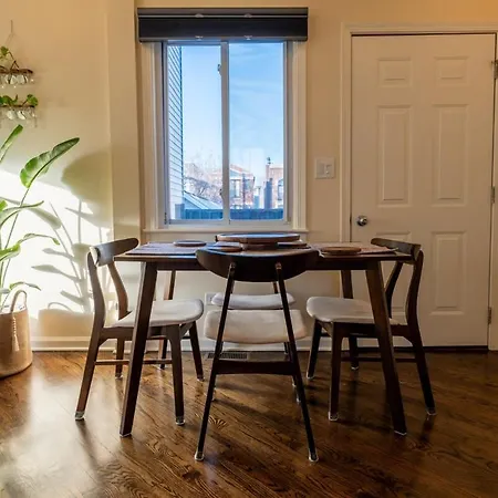 Bucktown Private