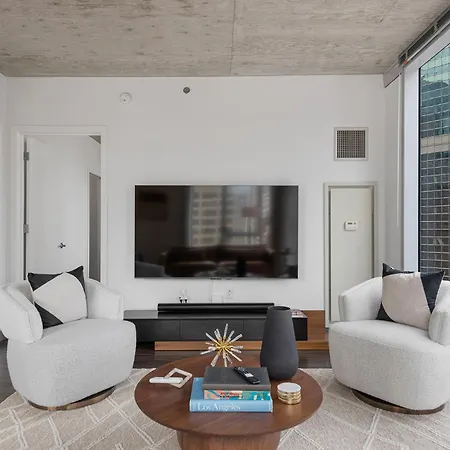 Linea Luxury Living With Indoor Pool And Rooftop Views In The Loop * Chicago