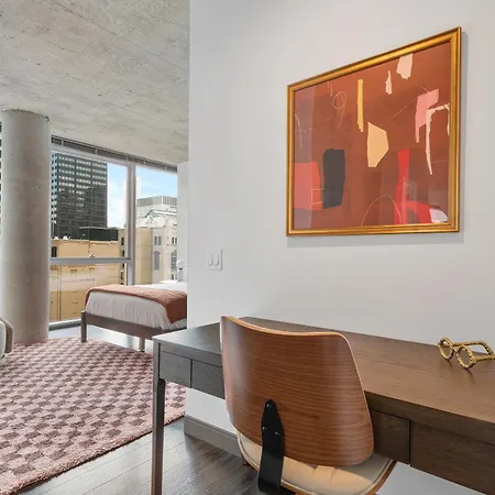 Apartment Linea Luxury Living With Indoor Pool And Rooftop Views In The Loop *