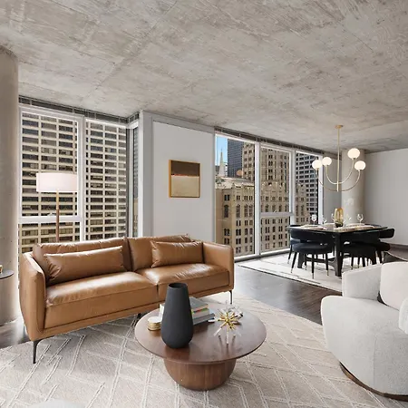 Linea Luxury Living With Indoor Pool And Rooftop Views In The Loop Chicago