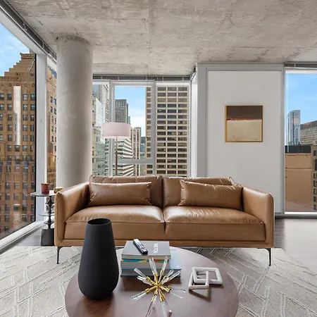 Linea Luxury Living With Indoor Pool And Rooftop Views In The Loop Apartment *