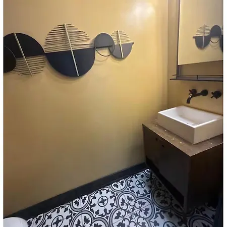 The Black And White Holiday home *