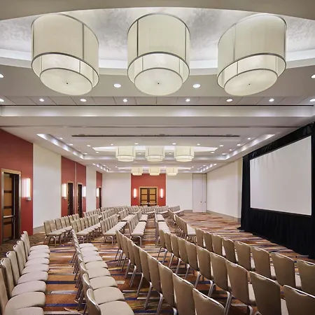 Swissotel Hotel 4*