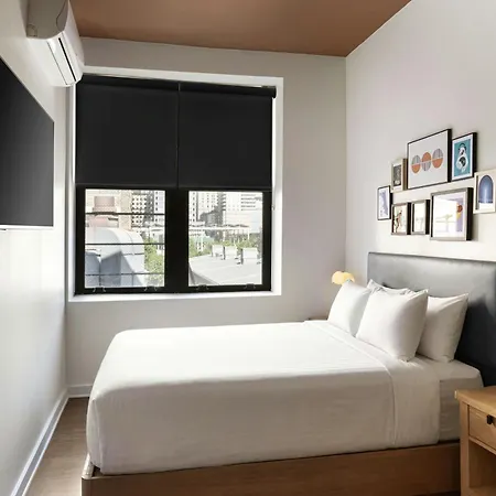 Found Hotels, Chicago, Series By Marriott Hotel 3*
