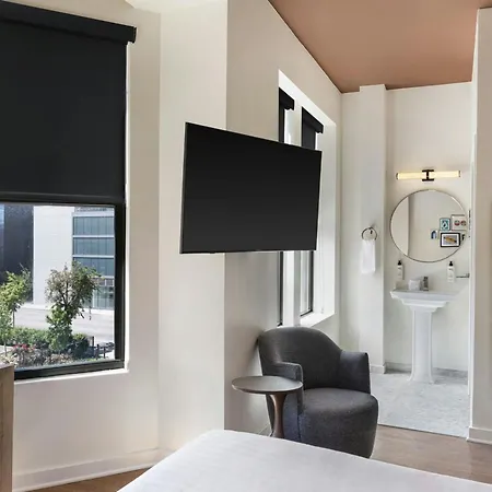 Hotel Found Hotels, Chicago, Series By Marriott 3*
