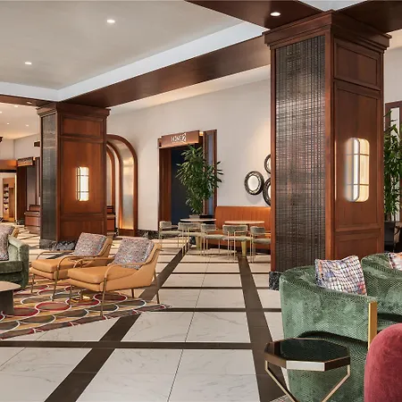 Hampton Mccormick Place 3*