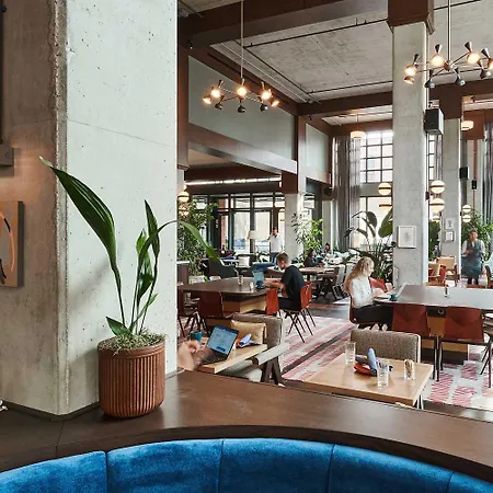 The Hoxton, Hotel