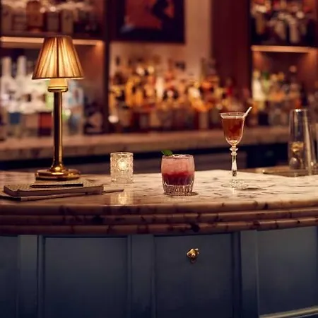 The Hoxton, 4*