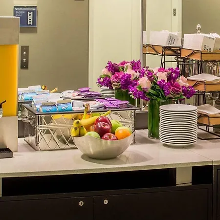 Hotel Kinzie 4*