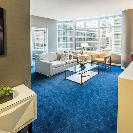 Kinzie 4*