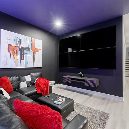 Holiday home Magnificent New W/8 Beds & Free Parking Chicago