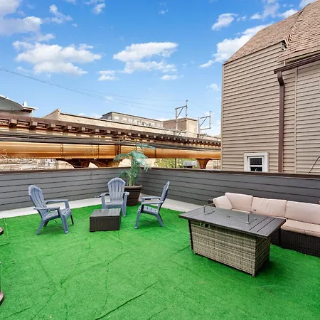 Magnificent New W/8 Beds & Free Parking