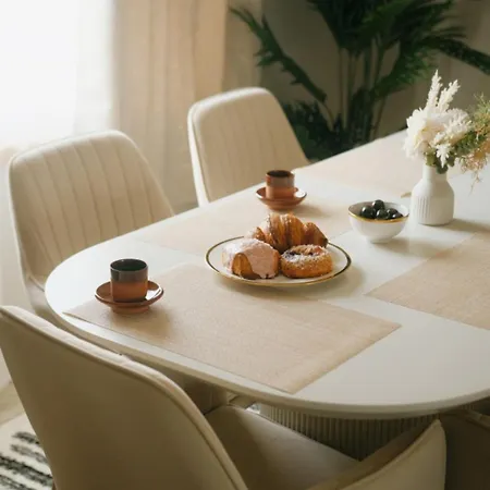 Apartment New Modern 3br • Gym • Workspace • Quiet Location *